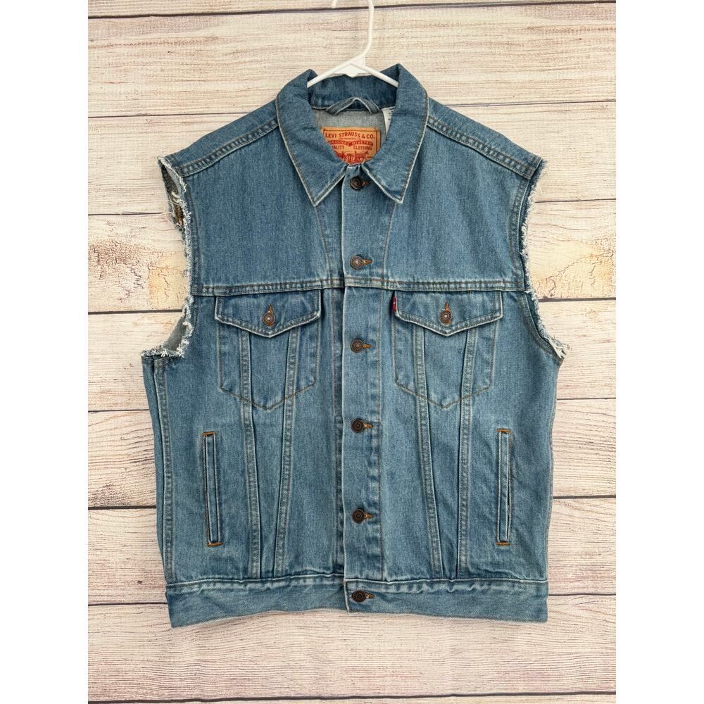 Vintage Y2K Levi's Denim Trucker Jean Vest Mens M Blue Medium Wash Hand Cut‎
